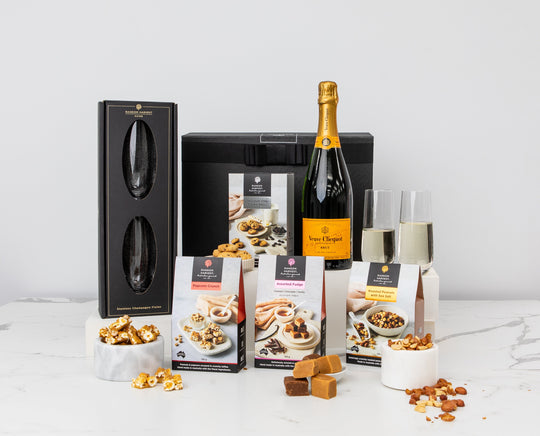Why Corporate Hampers Still Work: The Psychology Behind Thoughtful Gifting